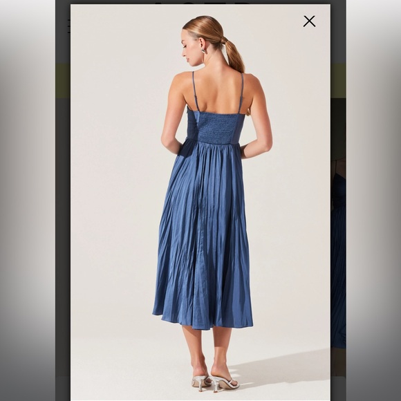 ASTR Maeve Pleated Midi Dress - Slate Blue - Picture 5 of 9
